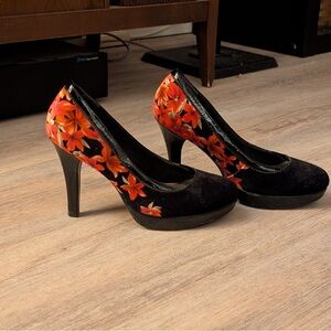 Elegant Black and Pink Floral Heels